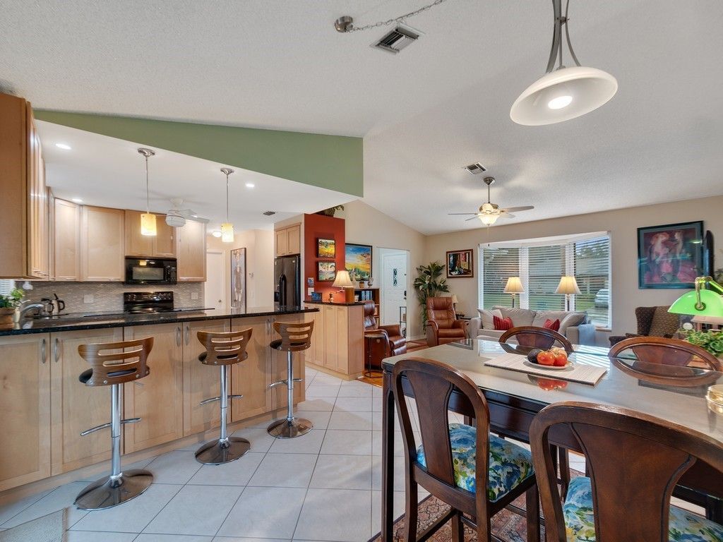 425 Bywood Avenue, Sebastian, FL 32958 Photo