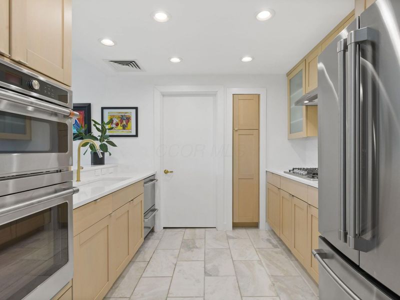 1 Miranova Place , Unit 615, Columbus, OH 43215 Photo 5