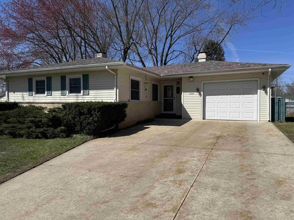 1964 Masters Street, Beloit, WI 53511