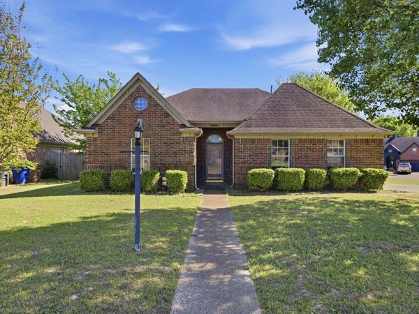 10023 WOODLAND GROVE DR, Lakeland, TN 38002