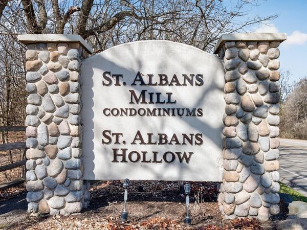3020 Saint Albans Mill Road, Unit 105, Hopkins, MN 55305