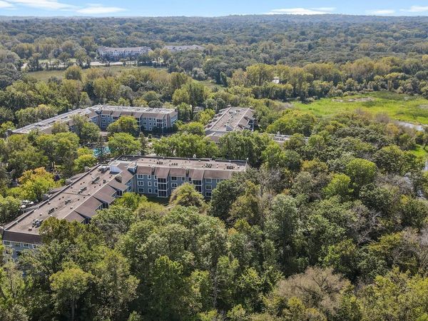 3020 Saint Albans Mill Road, Unit 105, Hopkins, MN 55305