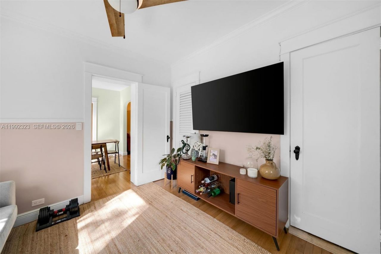 970 NW 10th Ave, Miami, FL 33136 Photo