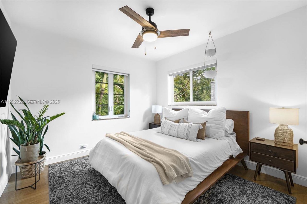 970 NW 10th Ave, Miami, FL 33136 Photo