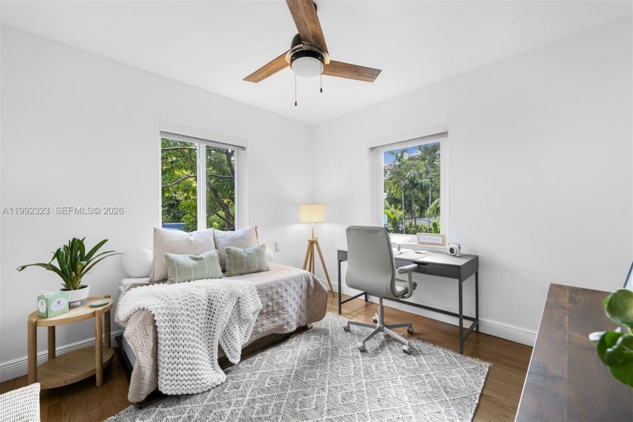 970 NW 10th Ave, Miami, FL 33136 Photo