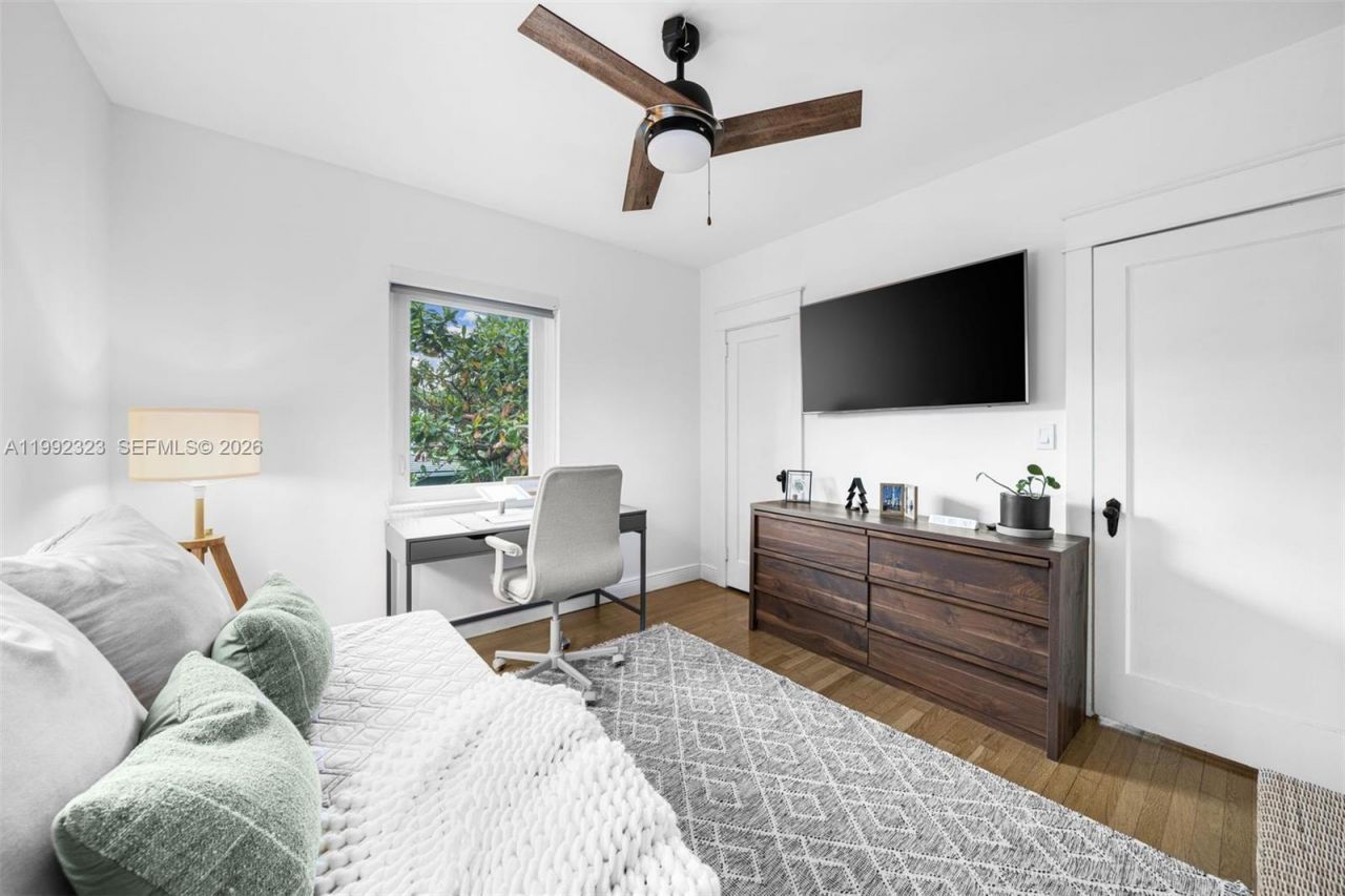 970 NW 10th Ave, Miami, FL 33136 Photo