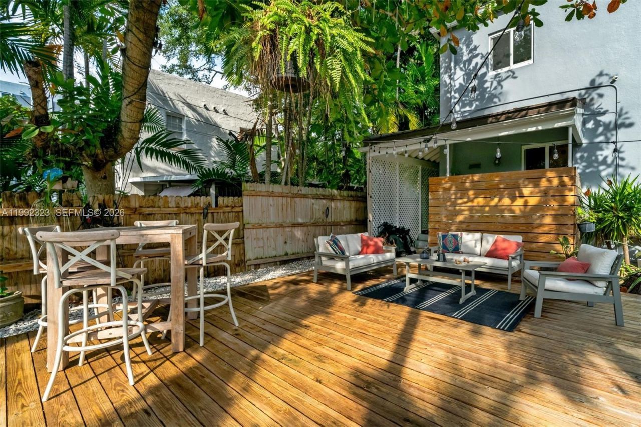 970 NW 10th Ave, Miami, FL 33136 Photo