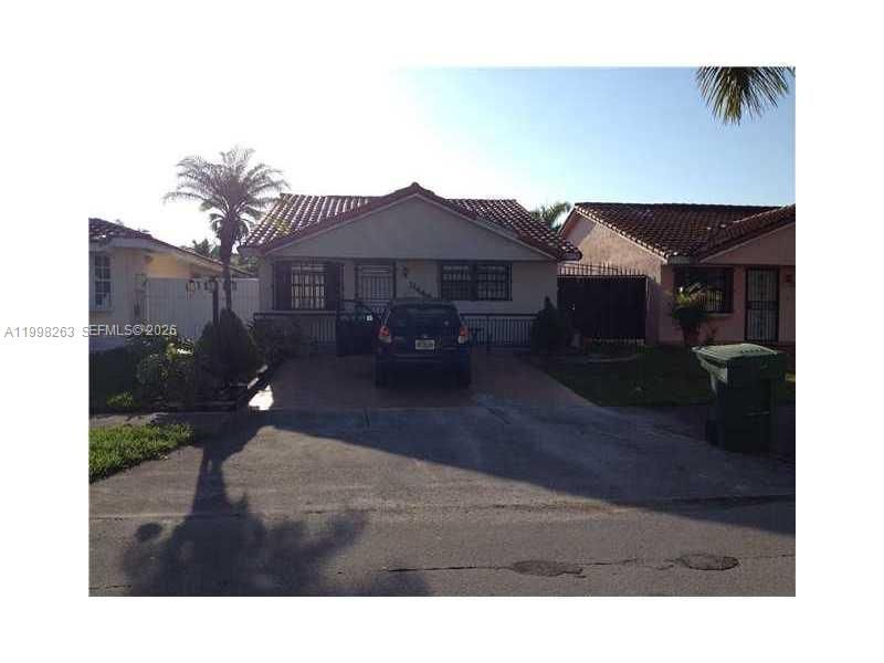 11449 NW 89 Ct, Hialeah Gardens, FL 33018 Photo