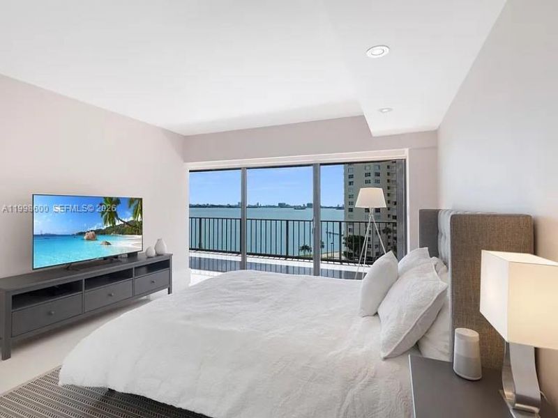 1800 NE 114th St, Unit 807, Miami, FL 33181 Photo