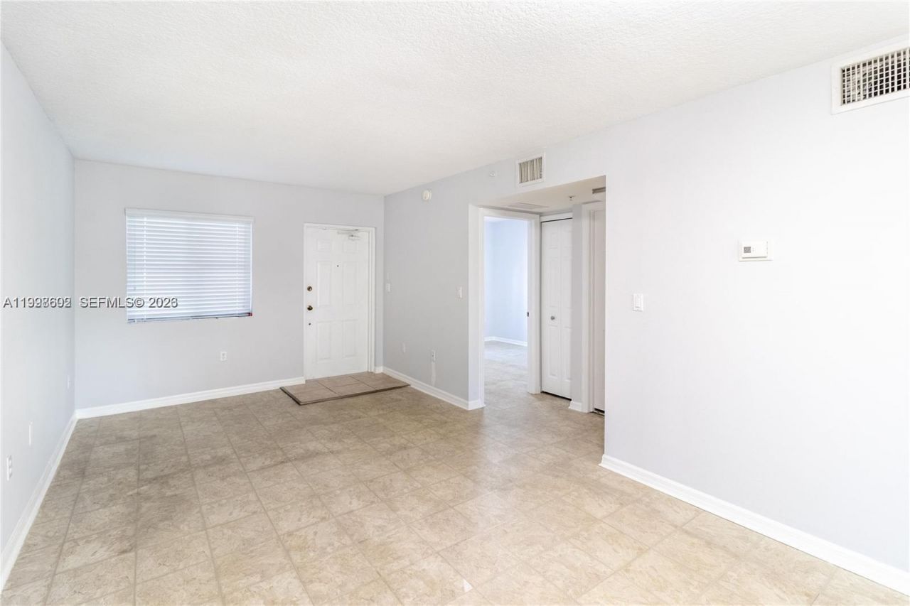 22801 SW 88th Pl, Unit 204, Cutler Bay, FL 33190 Photo