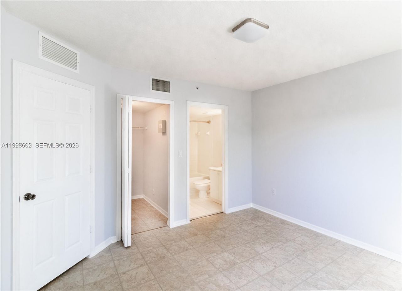 22801 SW 88th Pl, Unit 204, Cutler Bay, FL 33190 Photo