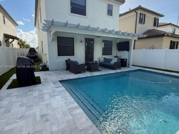 3567 W 110th Ter, Hialeah, FL 33018
