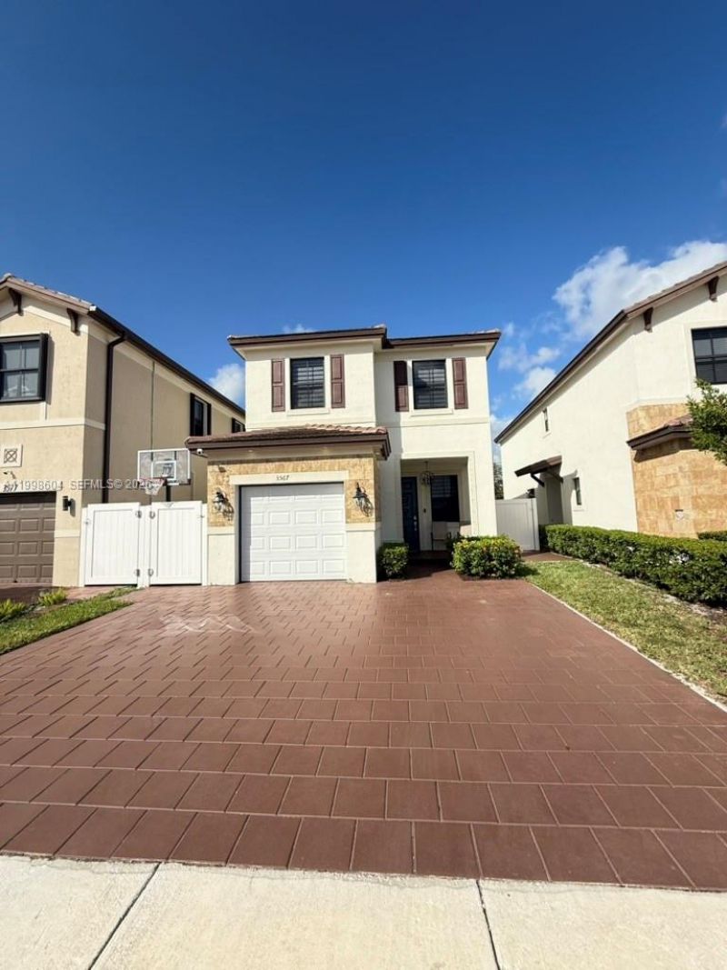 3567 W 110th Ter, Hialeah, FL 33018 Photo
