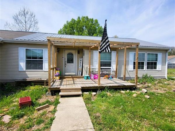 3619 Palmtree Drive , Poplar Bluff, MO 63901