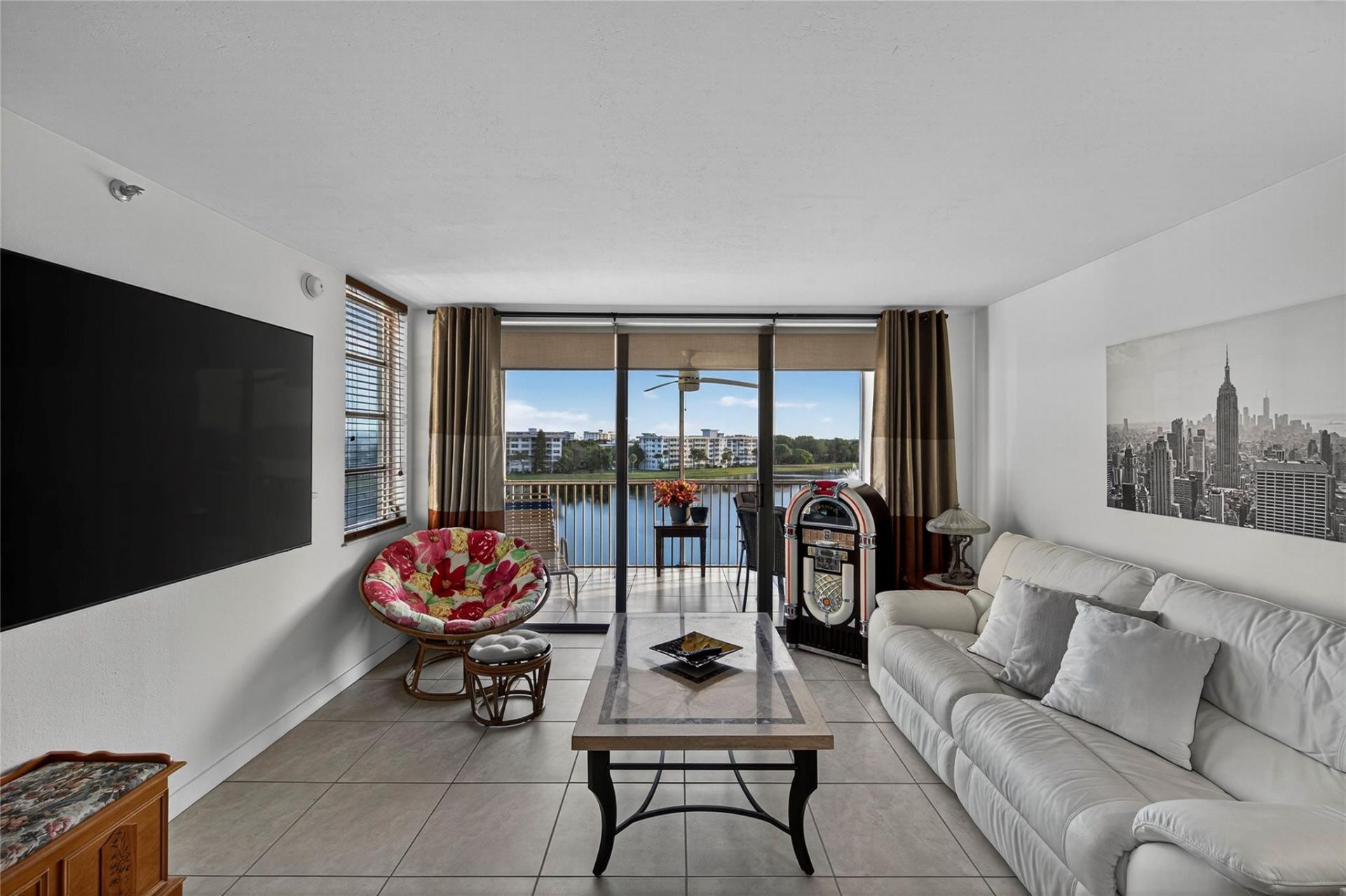 2900 N Course Drive, Unit 607, Pompano Beach, FL 33069 Photo