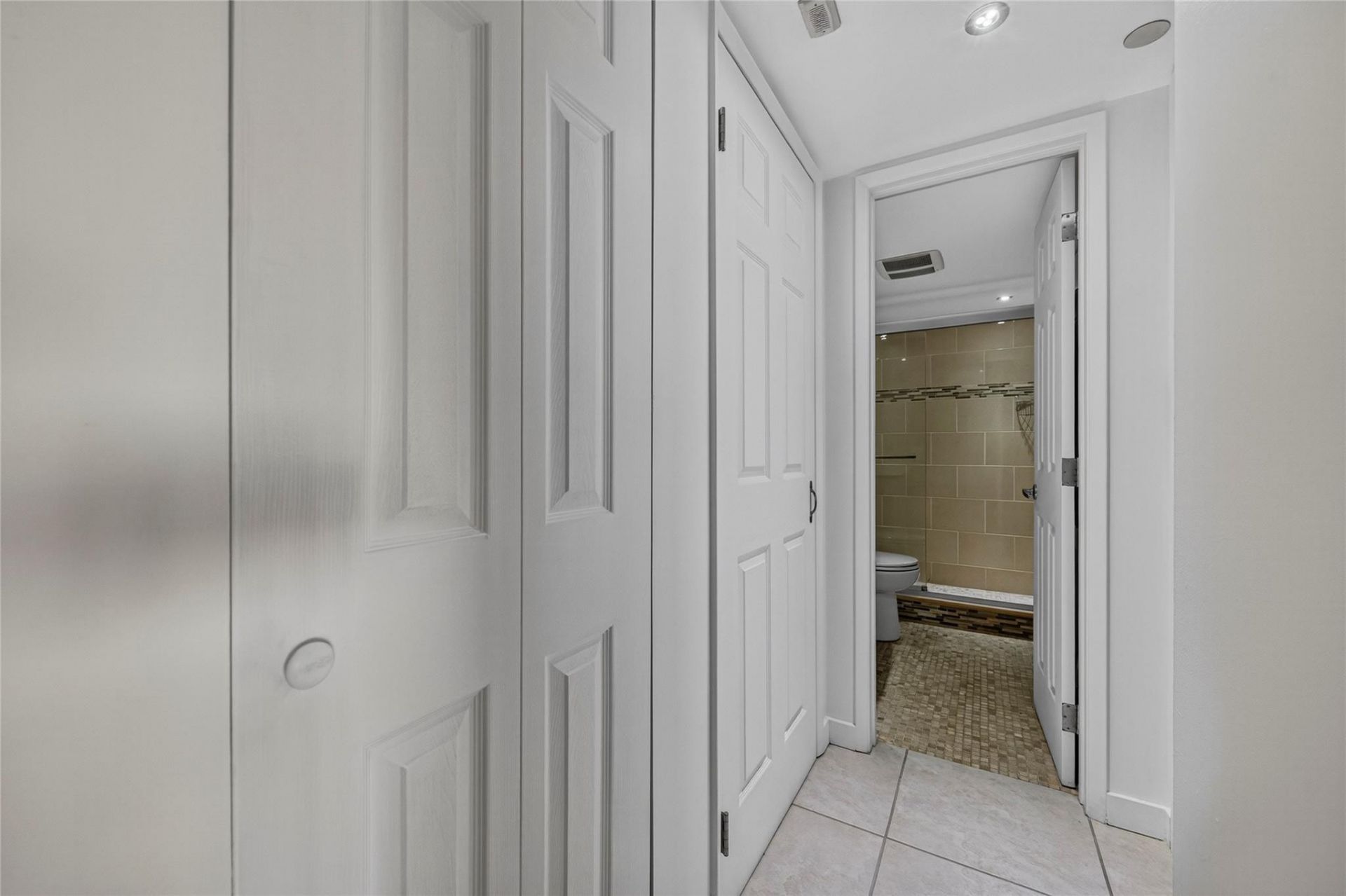 2900 N Course Drive, Unit 607, Pompano Beach, FL 33069 Photo