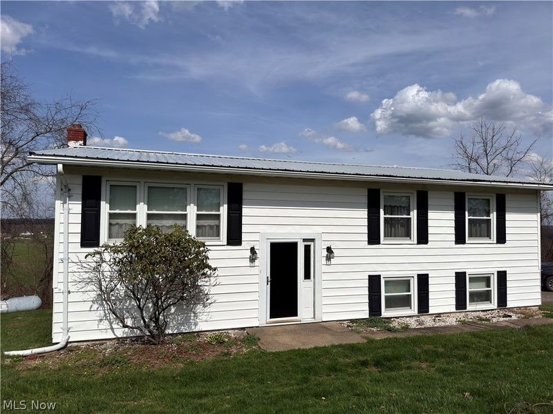 60945 Sandy Ridge Road, Barnesville, OH 43713 Photo 6