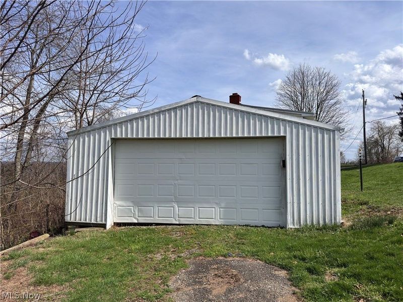 60945 Sandy Ridge Road, Barnesville, OH 43713 Photo 8