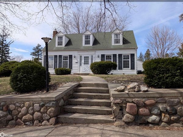 646 S Clark Street, Forest City, IA 50436