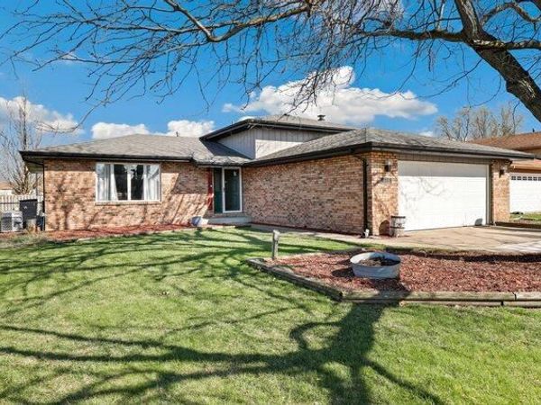 115 Cypress Drive, Schererville, IN 46375