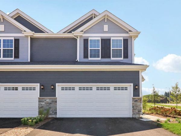 203 Charlestowne Lakes Drive , St. Charles, IL 60174