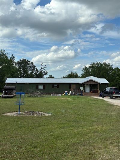 304 Horseshoe Bend , Eddy, TX 76524 Main Photo