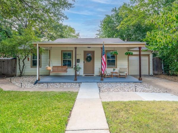 2017 Bluebonnet Drive, Fort Worth, TX 76111