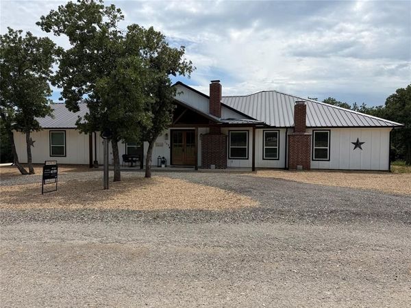 129 Whiskey Ranch Road, Runaway Bay, TX 76426