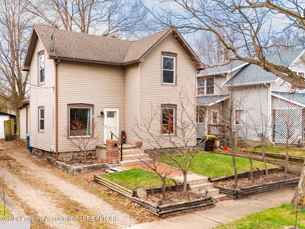 329 N Bostwick Street, Charlotte, MI 48813