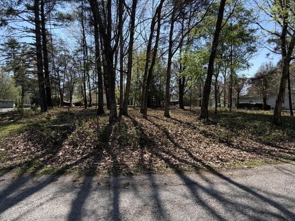 319 Dartmoor Drive, Crossville, TN 38558