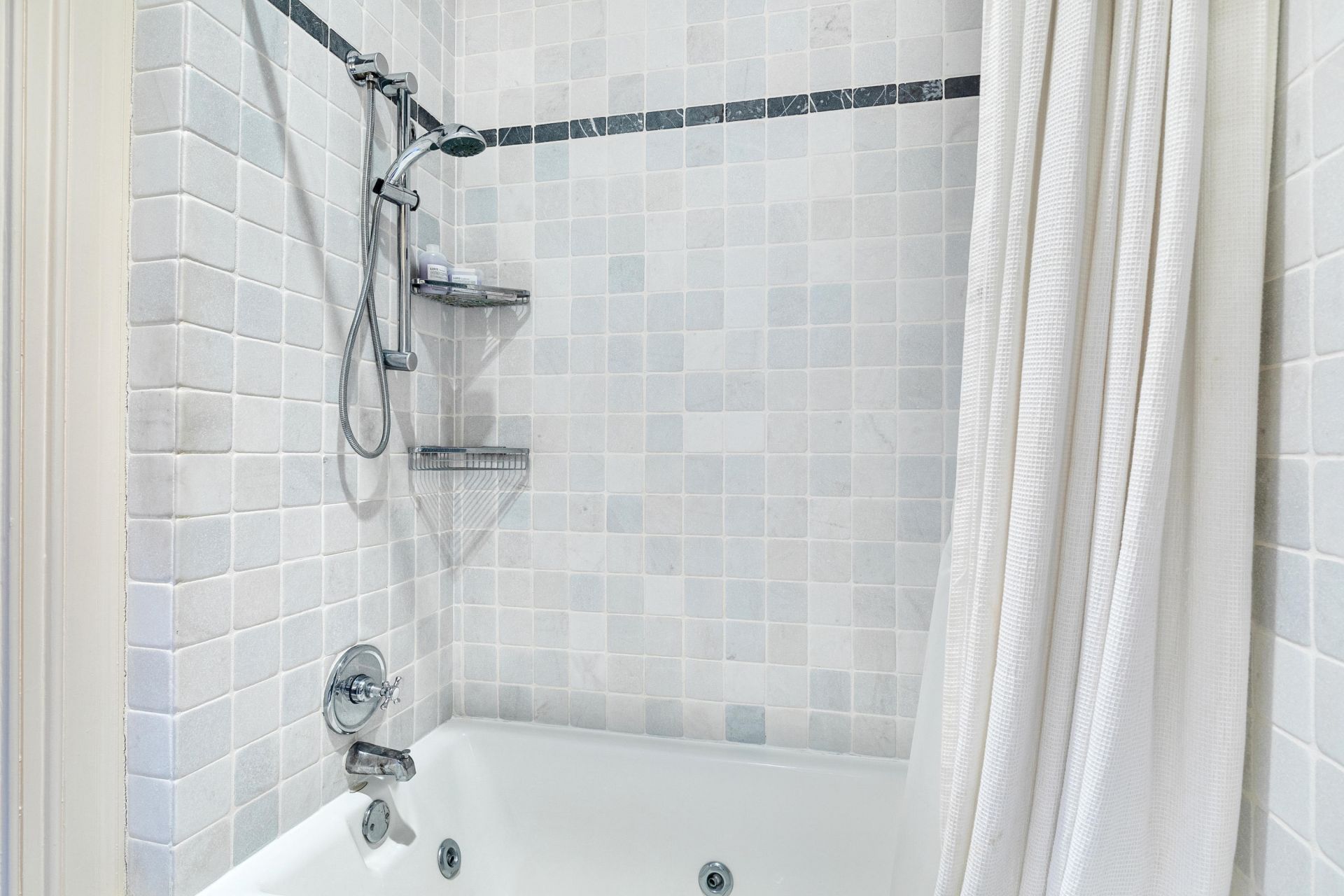 87 East Bay Street Photo 36