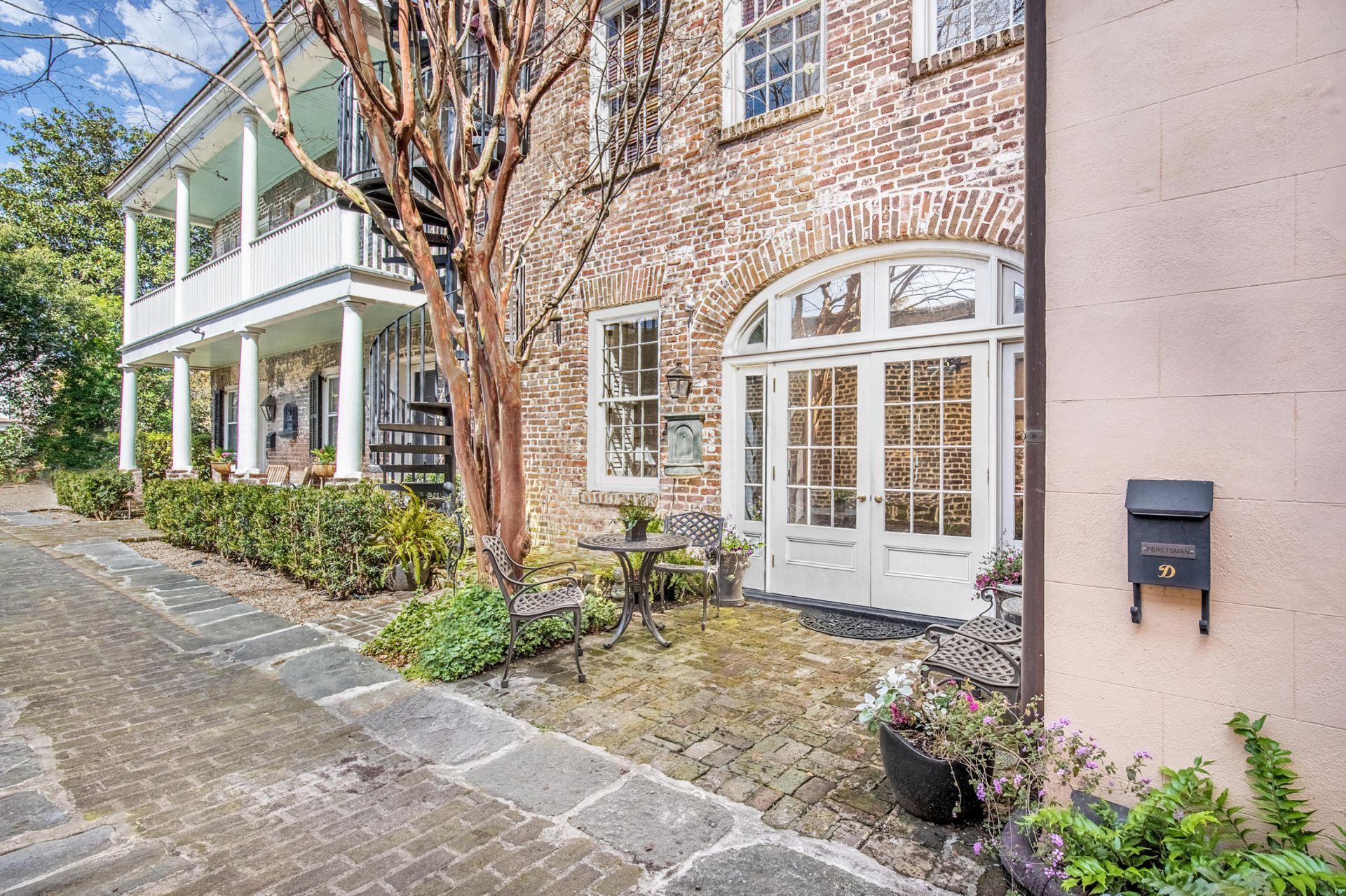 87 East Bay Street Photo 48