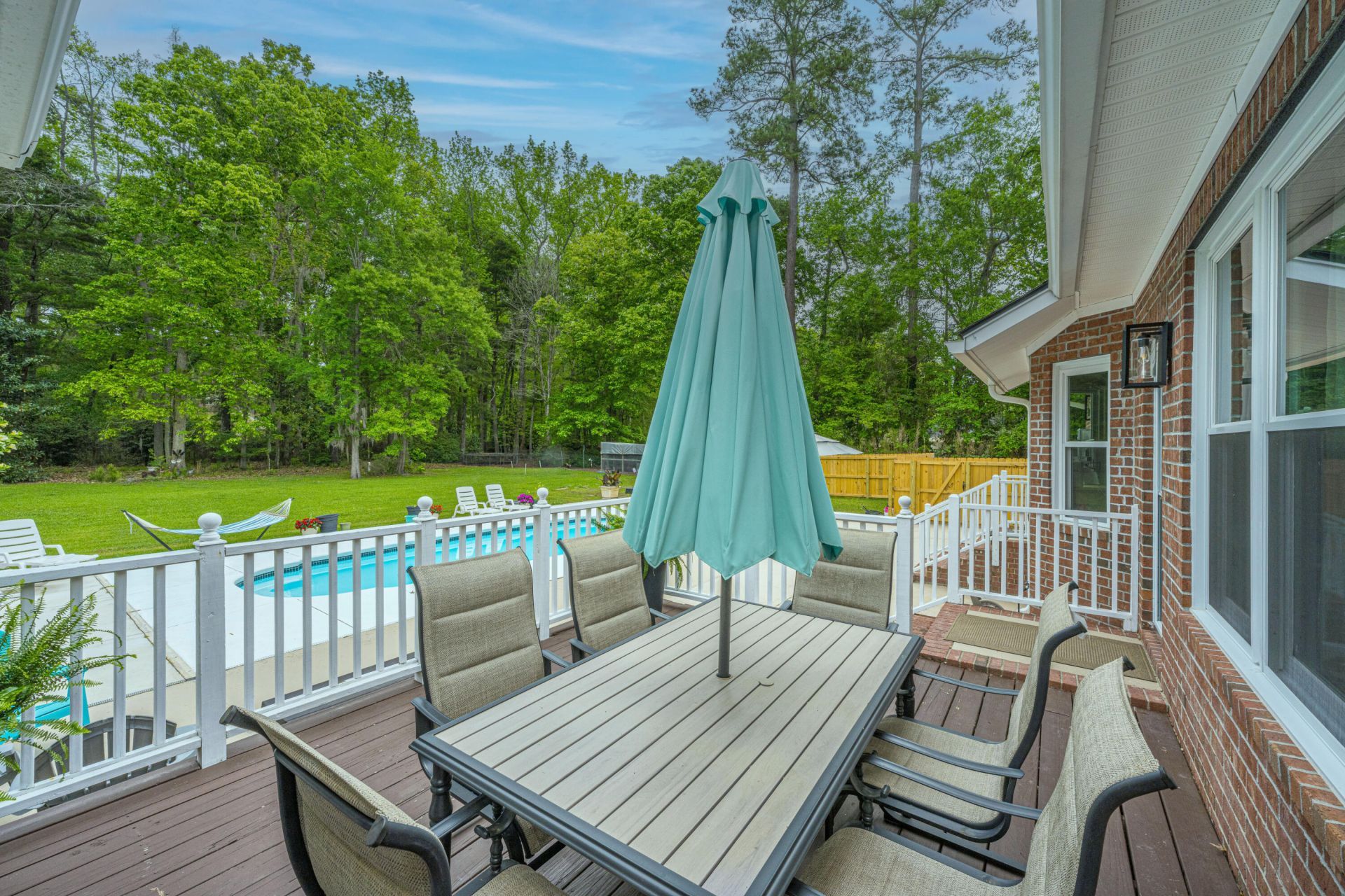 106 Lee Street Photo 45