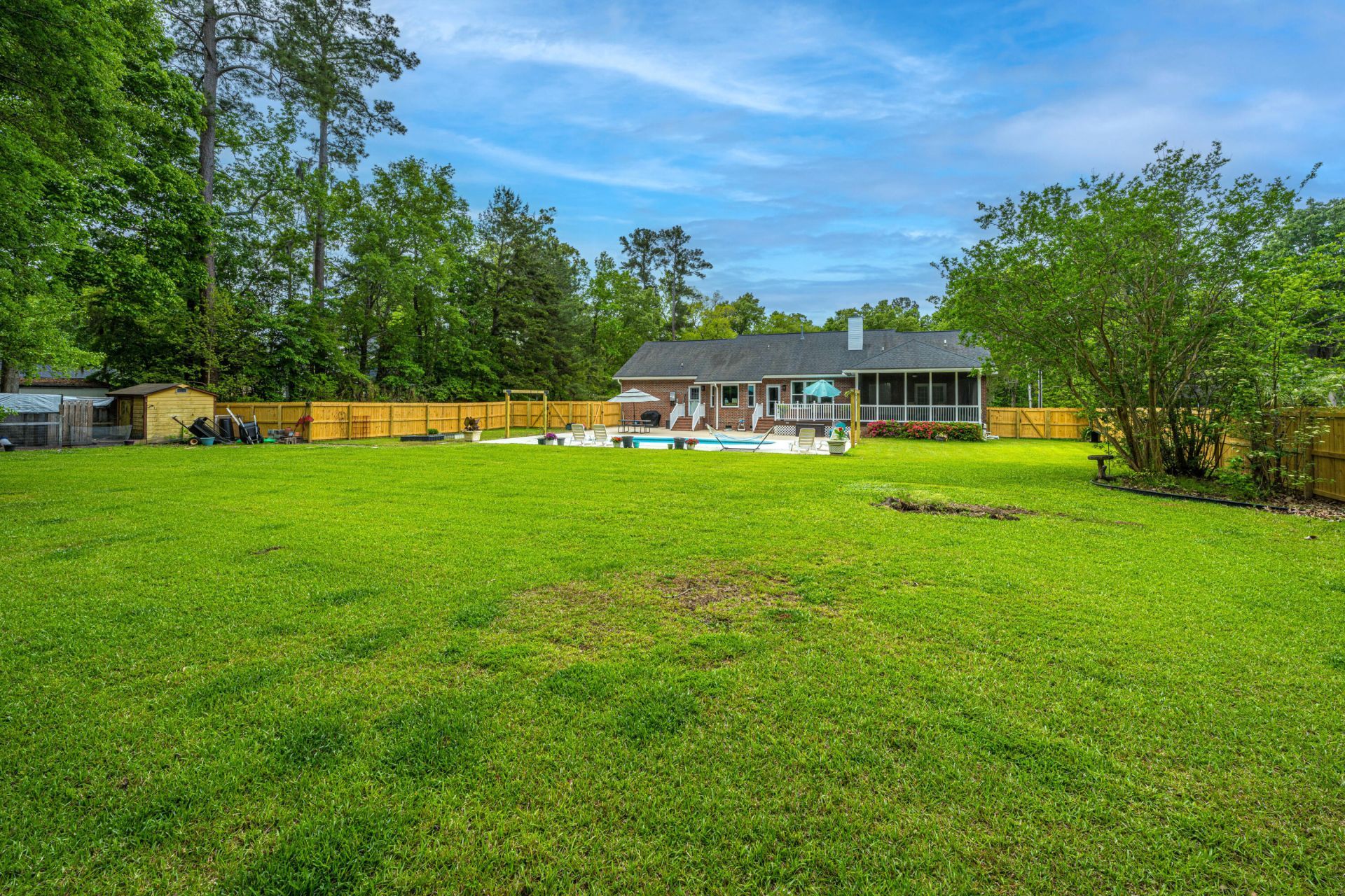 106 Lee Street Photo 48