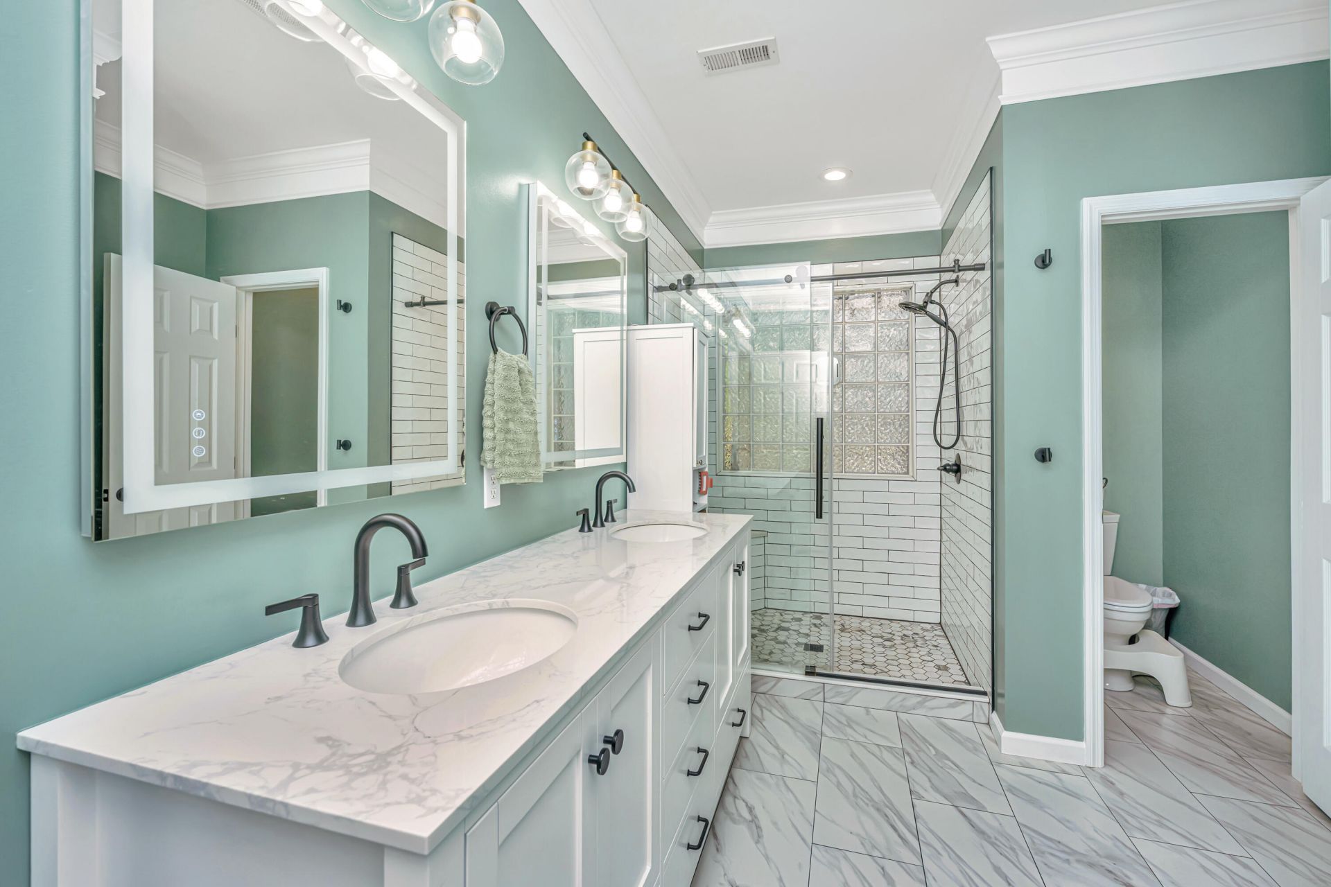 106 Lee Street Photo 5