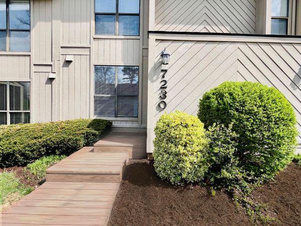 7230 Woods Crossing DR, Roanoke, VA 24018