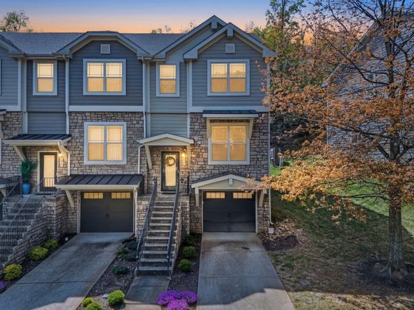 1027 Woodbury Falls Dr , Nashville, TN 37221