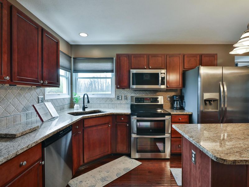 641 Meadows Drive, Delaware, OH 43015 Photo 17