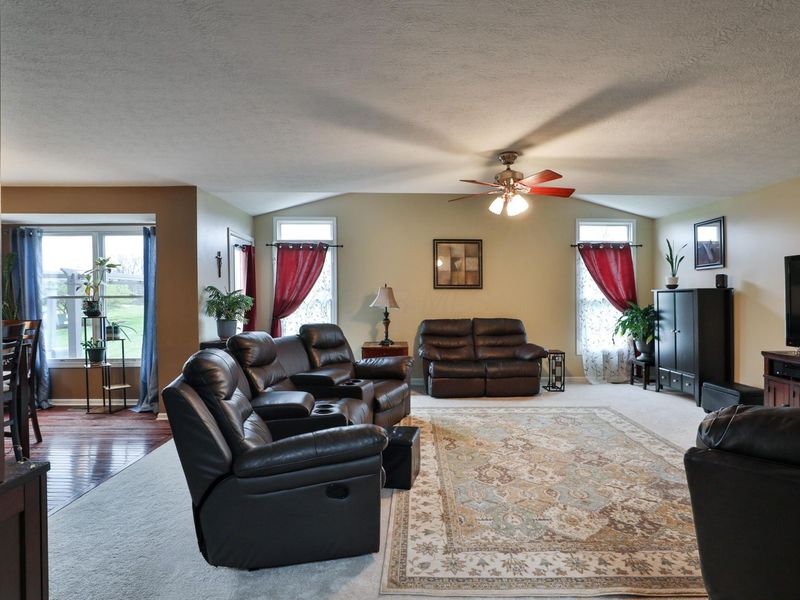 641 Meadows Drive, Delaware, OH 43015 Photo 8