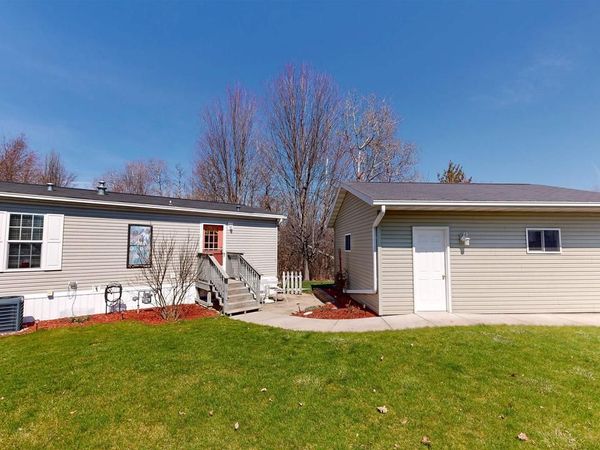 897 Lake Street, Unit 115, Lake Mills, WI 53551