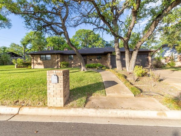 3065 Summit DR, Belton, TX 76513
