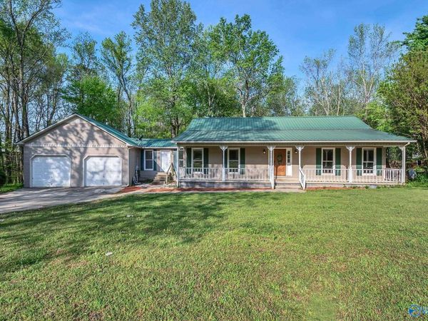 22519 Holt Road, Athens, AL 35613