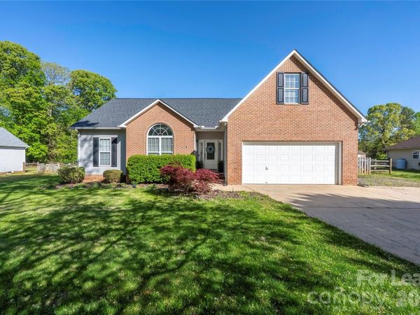 150 State Park Road , Troutman, NC 28166