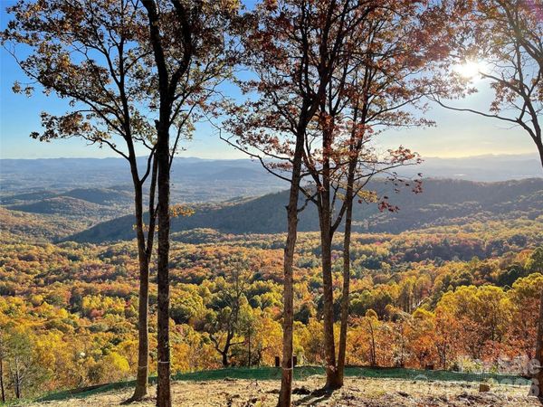 63 Summit Trail Drive , Hendersonville, NC 28792