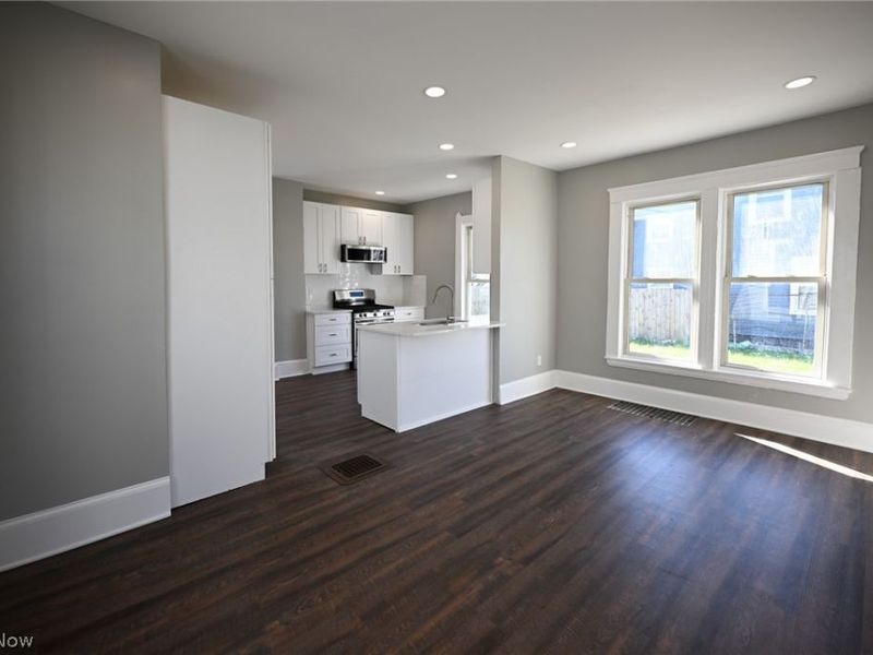 2221 E 97th Street, Cleveland, OH 44106 Photo 10