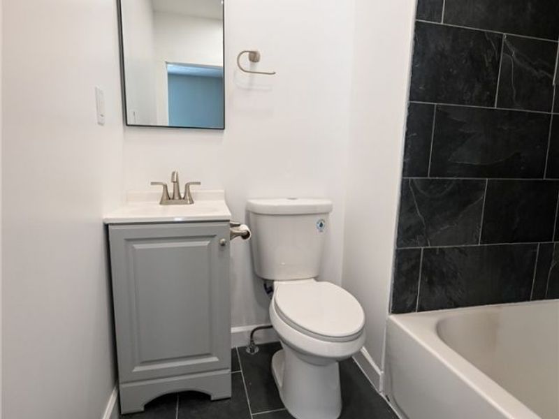 2221 E 97th Street, Cleveland, OH 44106 Photo 23