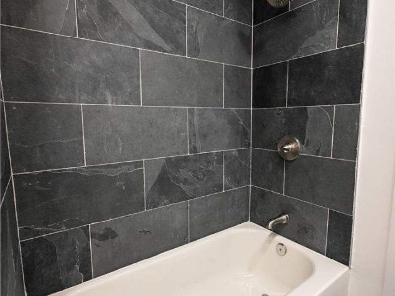 2221 E 97th Street, Cleveland, OH 44106 Photo 25