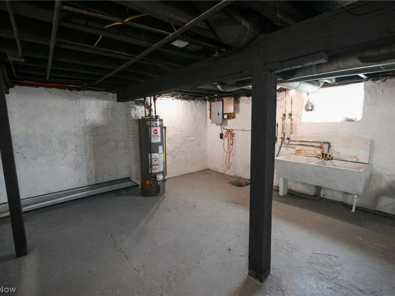 2221 E 97th Street, Cleveland, OH 44106 Photo 26