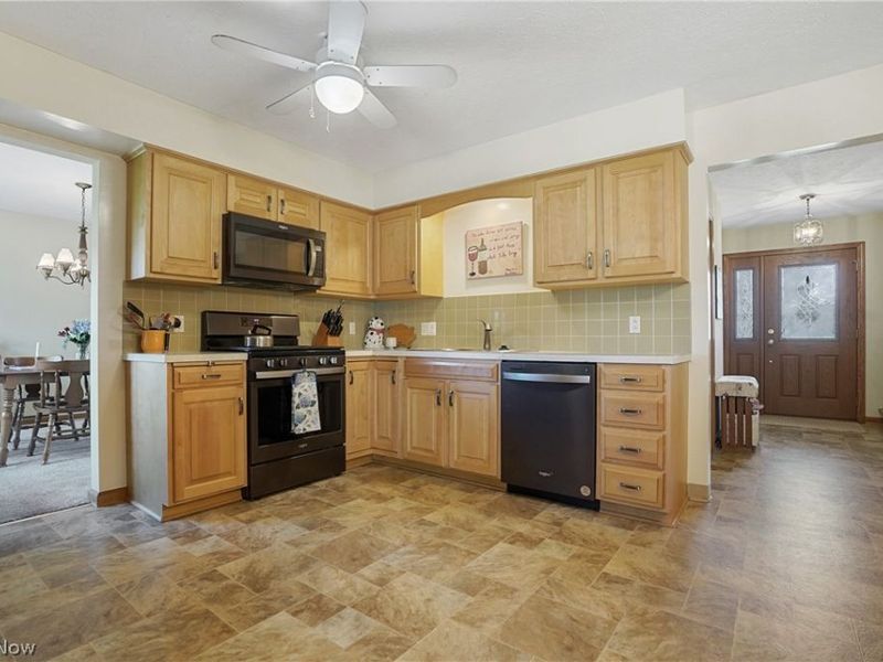 414 Scala Drive, Stow, OH 44224 Photo 11