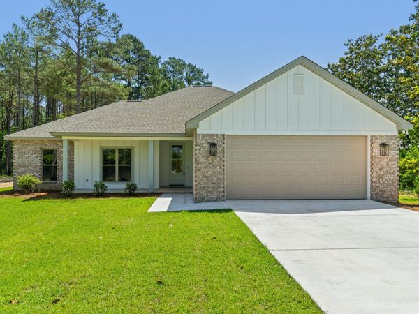 68 Ratcliff Rd., Sumrall, MS 39482